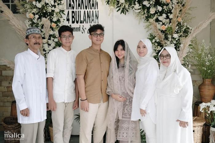 adinda azani adinda azani