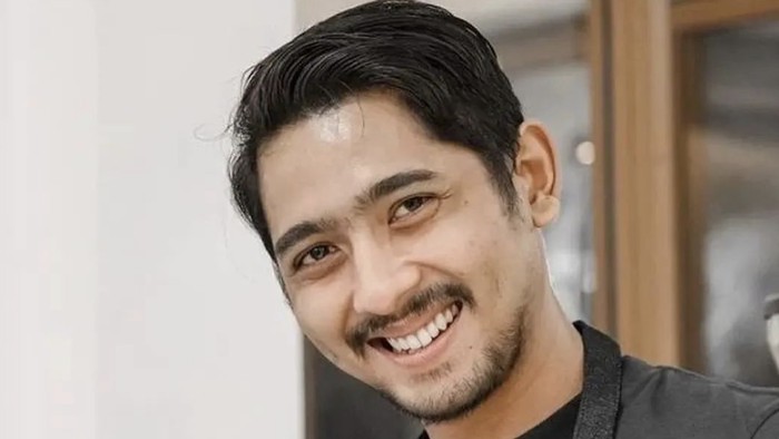 Arya Saloka Raup Cuan dari Bisnis Kuliner, Ini Deretan Usahanya