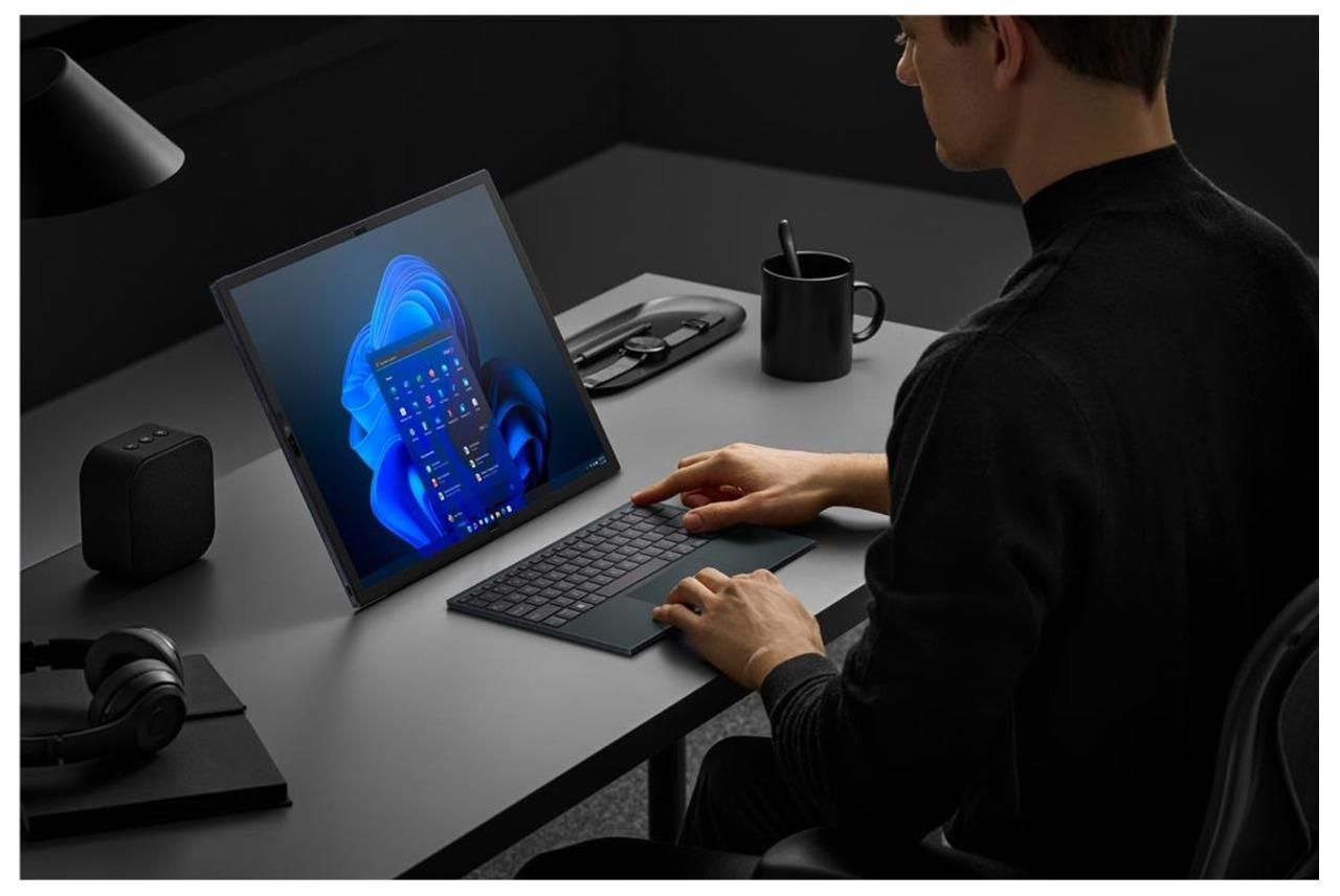 Rekomendasi Laptop computer Layar OLED ASUS Zenbook 17 Fold