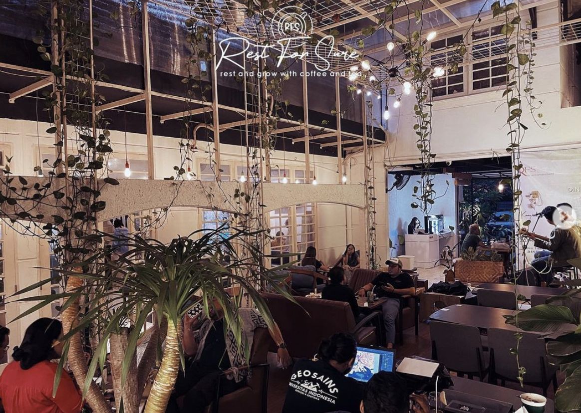 Di 5 Kafe Depok Ini Bisa Makan Enak Sambil Nikmati 'Live Music'
