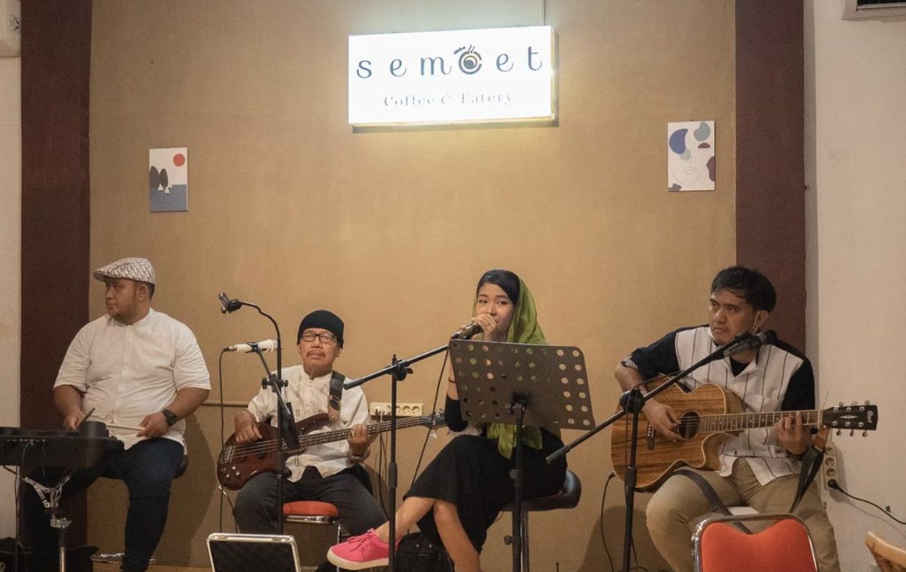 Di 5 Kafe Depok Ini Bisa Makan Enak Sambil Nikmati 'Live Music'
