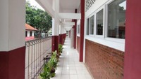 Direktur Jenderal Perumahan Iwan Suprijanto menerangkan, metode RISHA tidak hanya dapat diterapkan pada pembangunan rumah saja, tetapi juga pada fasilitas umum (fasum) dan fasilitas sosial (fasos), termasuk salah satunya sekolah.