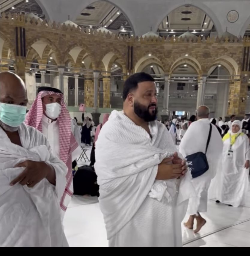 Dj Khaled Melaksanakan Ibadah Umrah dalam postingan Instagram pribadinya. (Instagram @djkhaled)