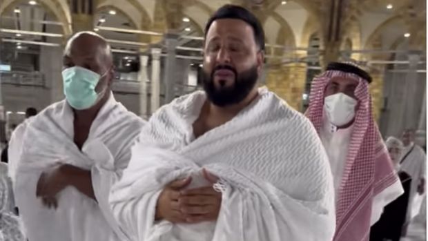 Dj Khaled Melaksanakan Ibadah Umrah dalam postingan Instagram pribadinya. (Instagram @djkhaled)