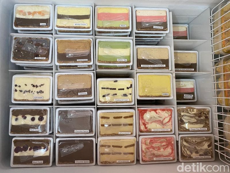 Es Krim Tart Favorit Anak 90-an Ini Jualannya Tersembunyi di Dalam Rumah