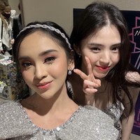 Lyodra Ginting menggegerkan publik setelah membagikan fotonya bersama Han So Hee di acara penghargaan Asia Artist Awards 2022, Selasa (13/12/2022). Foto: dok. Instagram @lyodraofficial