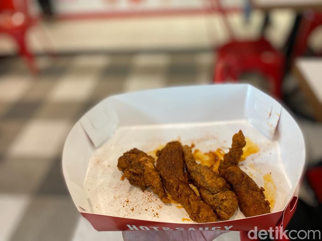 Hot Jon's : Gurihnya Nagih! Hot Chicken Sandwich dan Naked Chicken ala Nashville