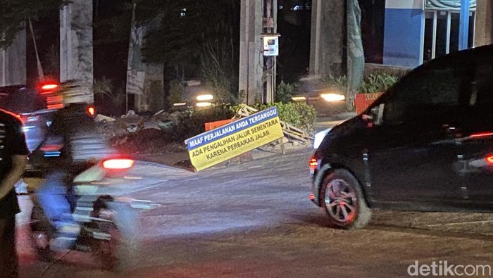 Jalan di Depok (Devi Puspitasari/detikcom)