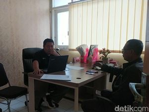 Diduga Loloskan Pengurus Parpol Jadi PPK, KPU Lamongan Diadukan ke Bawaslu