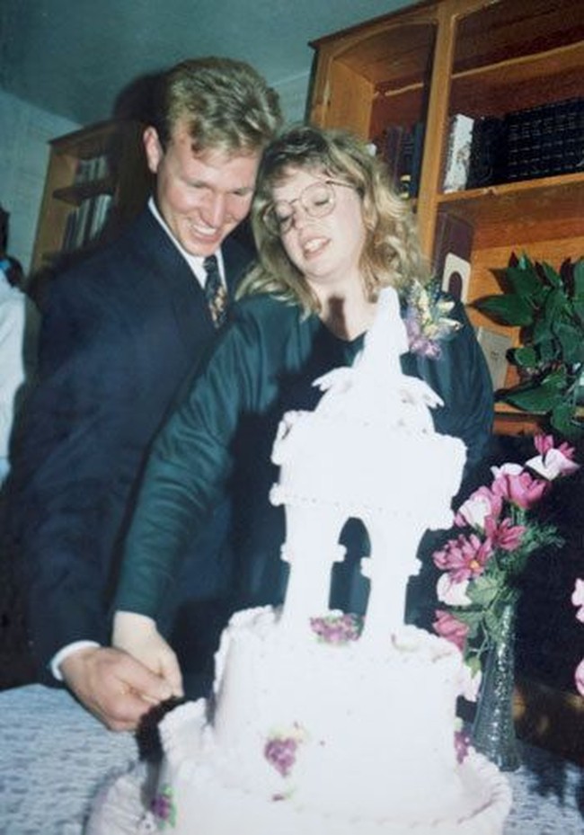 Ini potret pernikahan Janelle dan Kody. Namun pernikahan keduanya kini di ambang perceraian. Janelle memutuskan untuk berpisah dari Kody setelah dia berpikir bahwa rumah tangganya menjadi patriarki. Foto: dok. TLC