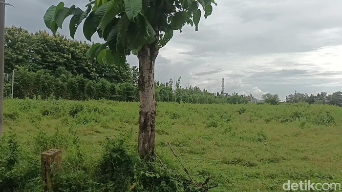 Lahan lokasi bakal calon rumah hadiah negara untuk Jokowi di Colomadu, Karanganyar, Jumat (16/12/2022). Lahan lokasi bakal calon rumah hadiah negara untuk Jokowi di Colomadu, Karanganyar, Jumat (16/12/2022).
