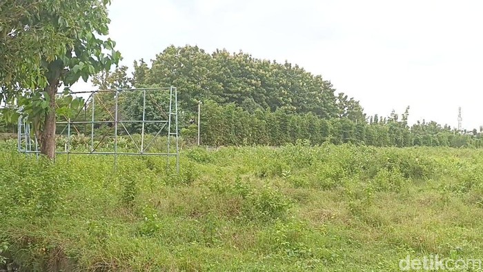 Lahan lokasi bakal calon rumah hadiah negara untuk Jokowi di Colomadu, Karanganyar, Jumat (16/12/2022). Lahan lokasi bakal calon rumah hadiah negara untuk Jokowi di Colomadu, Karanganyar, Jumat (16/12/2022).