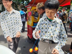 Ngetren Lagi, Mainan Nok-nok Hipnotis Anak-anak di Cimahi