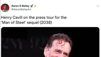 Saat Cavill diajak Gunn main Superman lagi. Foto: Twitter