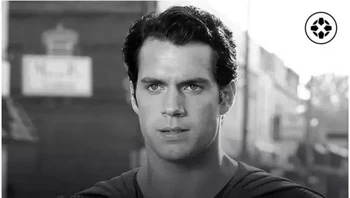 Henry Cavill bukan tak mau bermain sebagai Superman lagi, tapi...  Foto: Twitter