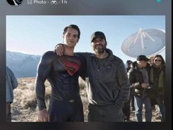 Patah Hati Henry Cavill Tak Jadi Superman Lagi