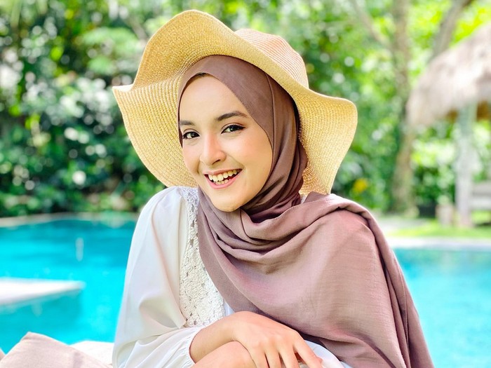 Nabila Ishma Nurhabibah. Nabila Ishma Nurhabibah.