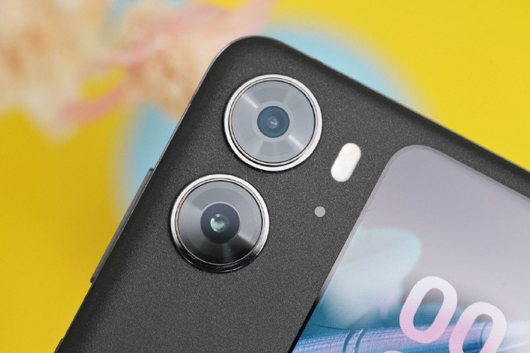 Oppo Find N2 Flip