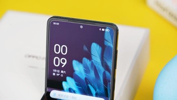 Di bagian dalam terdapat kamera 32MP RGBW dengan sensor Sony IMX709. Foto: Sina Mobile