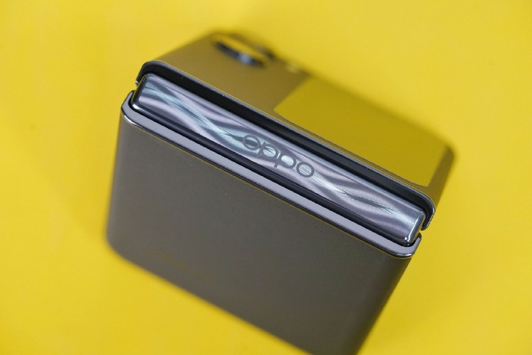 Oppo Find N2 Flip