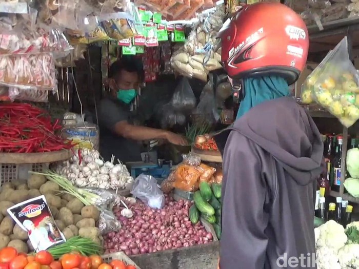 pedagang Pasar Ngemplak, Tulungagung