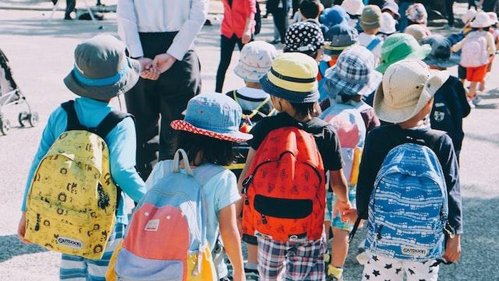Pendidikan luar sekolah.