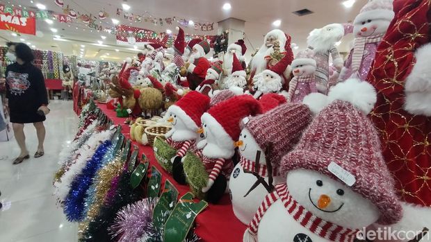 pernak-pernik natal di surabaya