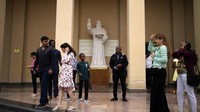 Gereja Our Lady of the Rosary terletak, bersama dengan gereja-gereja dari denominasi Kristen lainnya, di Kompleks Keagamaan atau dikenal juga dengan Kota Gereja di Doha. (AP Photo/Thanassis Stavrakis)  