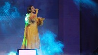 Raisa membawakan sejumlah hitsnya. Foto: Ari Saputra/detikcom