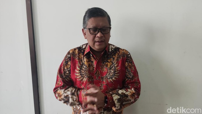 Sekjen PDIP Hasto Kristiyanto di Kampus Sanata Dharma Jogja, Jumat (16/12/2022).