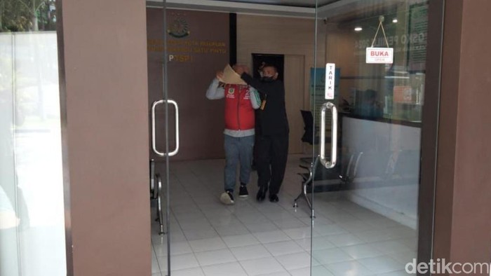 SF, pegawai Kemenag Kota Pasuruan jadi tersangka korupsi kredit multiguna