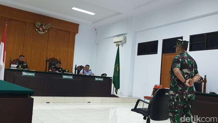 Sidang vonis Letda Mar Candra di Pengadilan Militer Medan (Goklas Wisely/detikSumut)