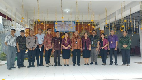 Suasana pembukaan Workshop Kompetensi Menyongsong Kurikulum Merdeka di SMPN 5 Denpasar, Jumat (16/12/2022). (Foto: Nuranda Indrajaya/detikBali)