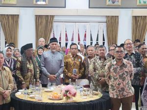 Gubernur Sambut 120 Perantau dari Sydney yang Pulang Basamo ke Sumbar