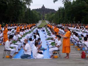 Borobudur Bakal Dizonasi, Umat Ibadah Tak Lagi Terganggu Turis
