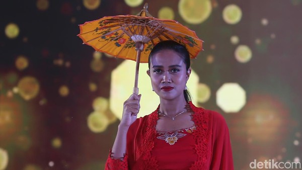 Desainer Lokal Pamer Karya di Jakpreneur Fashion Week 2022