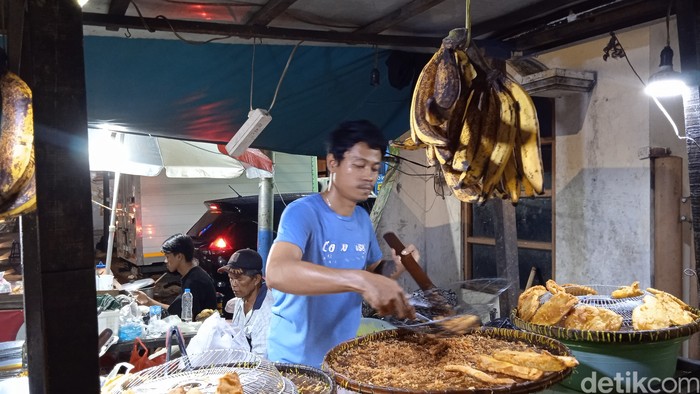 Gorengan pak Sadi Gorengan pak Sadi