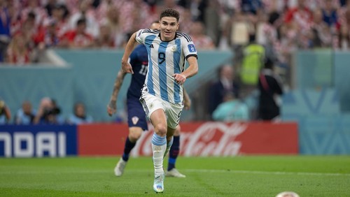 LUSAIL CITY, QATAR - DECEMBER 13: Julian Alvarez of Argentina chases the ball during the FIFA World Cup Qatar 2022 semi final match between Argentina (3) and Croatia (0) at Lusail Stadium on December 13, 2022 in Lusail City, Qatar. (Photo by Simon Bruty/Anychance/Getty Images)