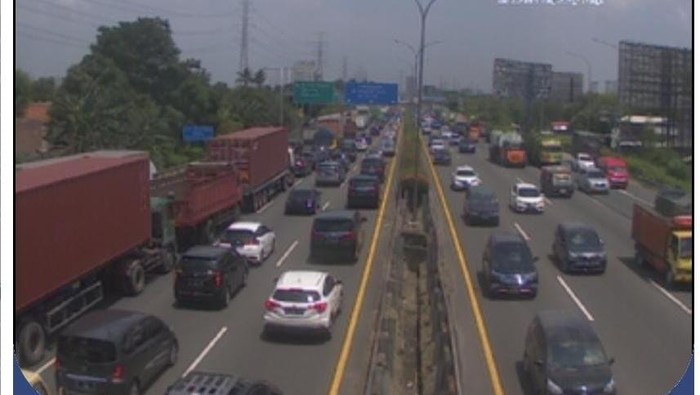 Macet di ruas Tol Jakarta-Tangerang (Screenshot Travoy)