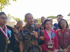 Belum Izinkan Wisatawan Naik Candi Borobudur, Menparekraf: Masih Dikaji