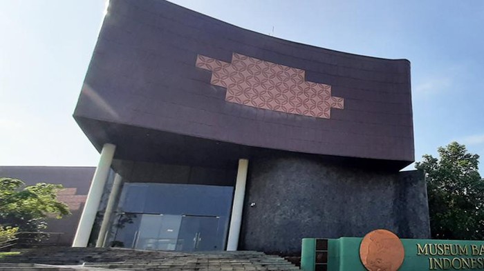 Museum Batik Indonesia TMII (Kemdikbud) Museum Batik Indonesia TMII (Kemdikbud)