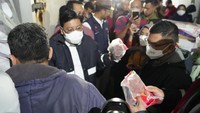 Berdasarkan data PT Berdikari, sampai dengan 15 Desember ini telah masuk sebanyak 699 kontainer atau setara 19,467 ton daging sapi. Jumlah tersebut telah mencapai 97,34% dari penugasan sebanyak 20.000 ton. Di samping pengadaan dari luar negeri tersebut, saat ini PT Berdikari memiliki stok sekitar 700 ton daging sapi.