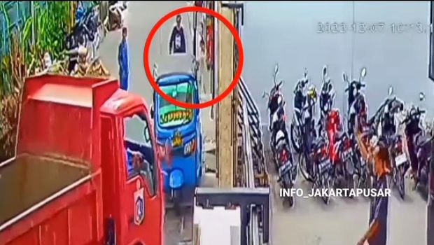 Penculikan bocah oleh pria misterius dengan bajaj di Jakpus (dok. tangkapan layar)