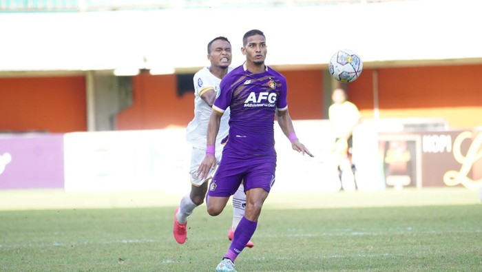 Persik Kediri meraih kemenangan perdana saat lawan Dewa United 1-0