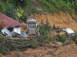 Korban Tewas Longsor di Malaysia Naik Jadi 21 Orang, Termasuk 5 Anak