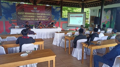 Rapat sosialisasi pemetaan TPS dan TPS Khusus pada Pemilu 2024 yang dilaksanakan KPU Tabanan, Sabtu (16/12/2022). (chairul amri simabur/detikBali)