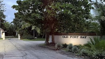 Dokumen untuk rumah lain dengan akses pantai di Old Fort Bay menunjukkan orang tua Bankman-Fried, profesor hukum Universitas Stanford Joseph Bankman dan Barbara Fried, sebagai pemilik. Properti itu, menurut salah satu dokumen tertanggal 15 Juni, digunakan sebagai rumah liburan. Foto: Twitter