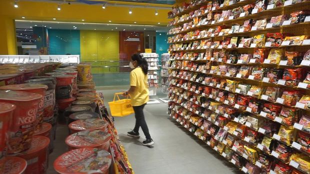 Surganya pecinta mi instan di KKV Trans Studio Mal, Denpasar, Bali.