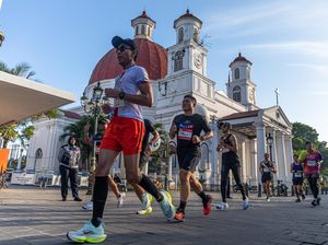 Antusias Warga Semarang Ikut Ajang Lomba Lari 10K