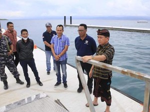 Suwirta: Jembatan Dermaga Banjar Nyuh Dilalui 5 Orang Sudah Melengkung